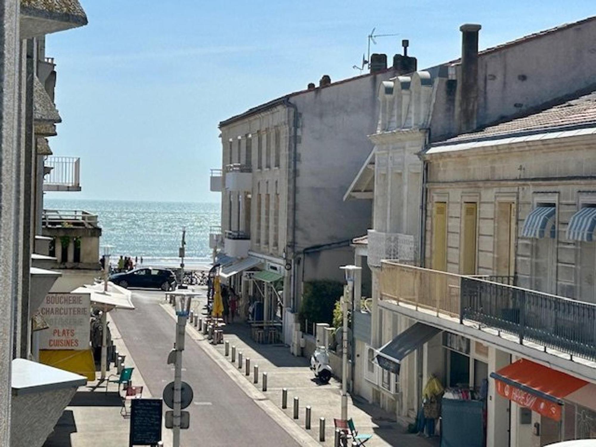 Appartement T2 A Royan, 4 Pers., Proche Plage Et Commerces, Parking, Balcon, Confortable Et Equipe - Fr-1-494-60 Zewnętrze zdjęcie